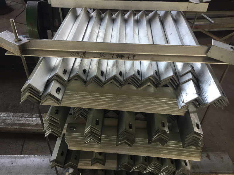 熱鍍鋅隅撐 鋼構(gòu)工程輔件