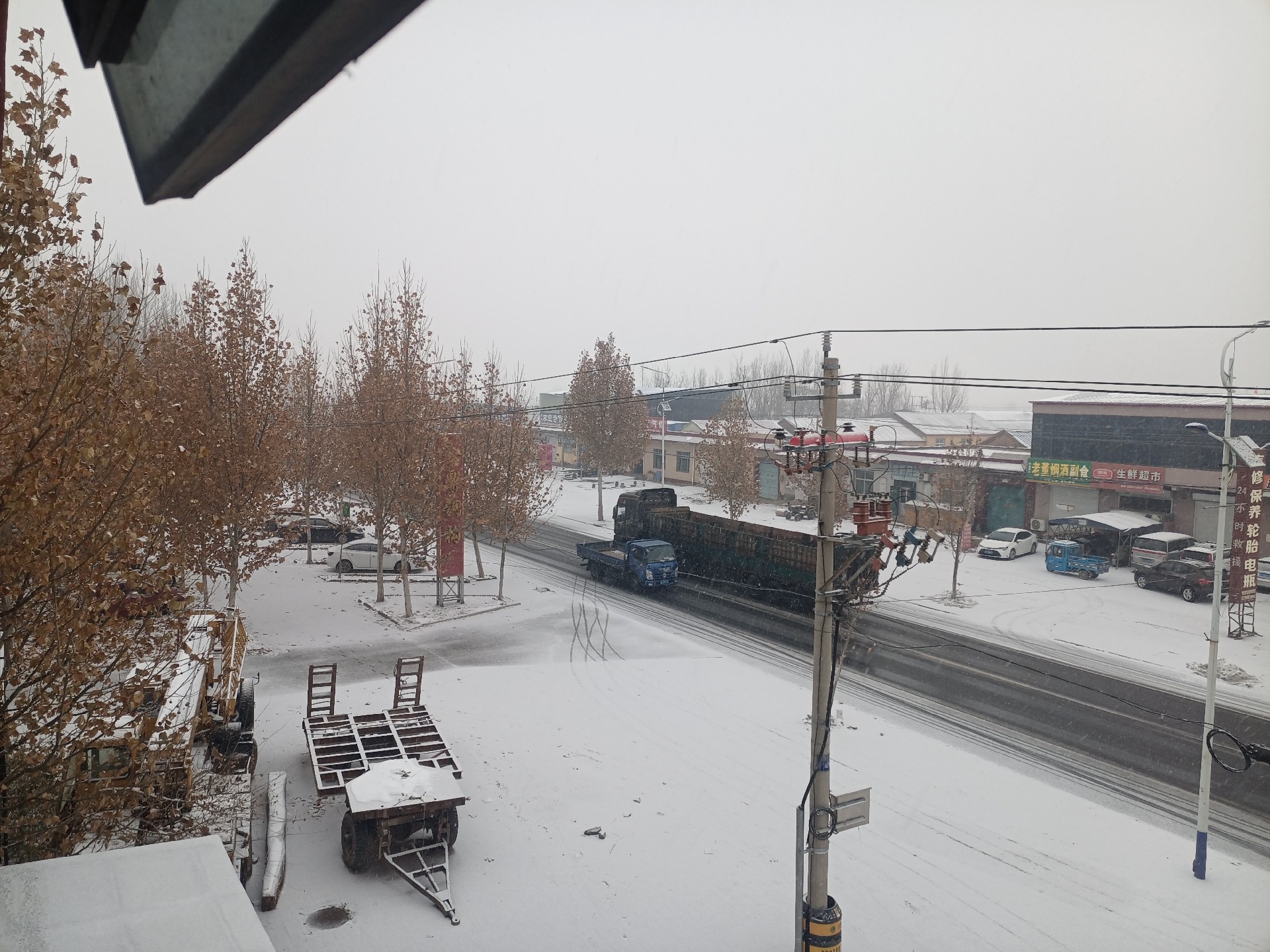 衡水鋼結構,衡水鋼結構廠,衡水鋼結構廠房,衡水鋼結構廠家，衡水廠房車間加工，衡水鋼結構--金鼎鋼構廠，雪景