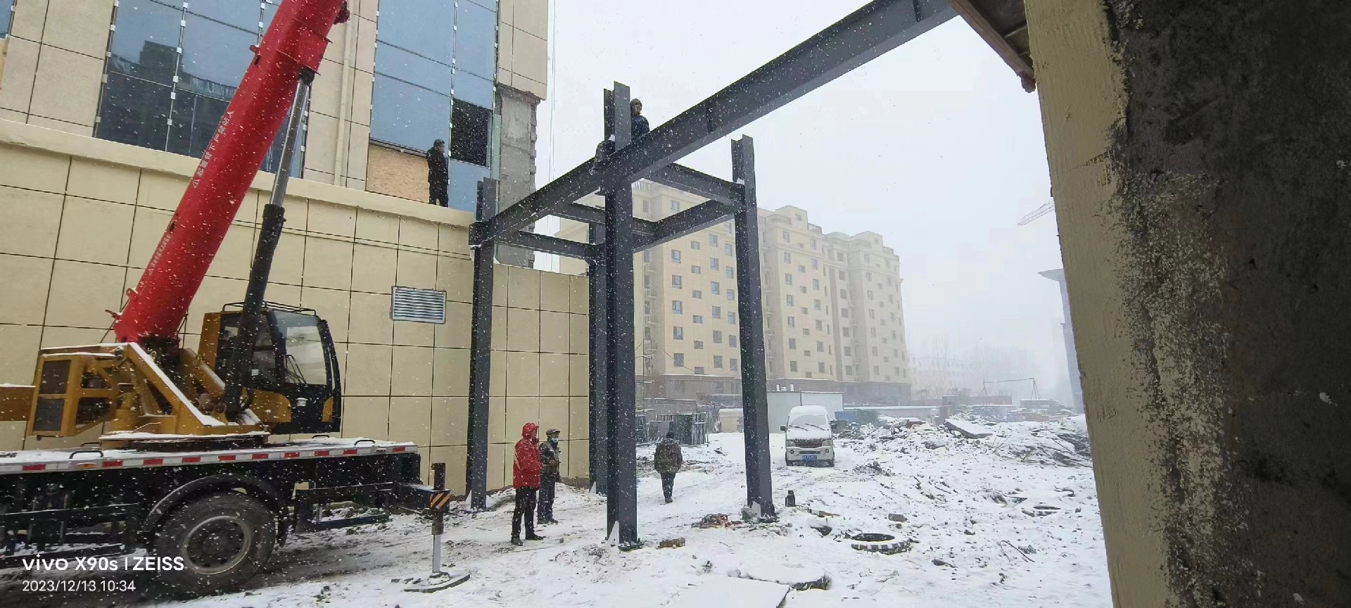 金鼎鋼構(gòu)風(fēng)雪不停一支鐵軍 衡水鋼結(jié)構(gòu)廠家