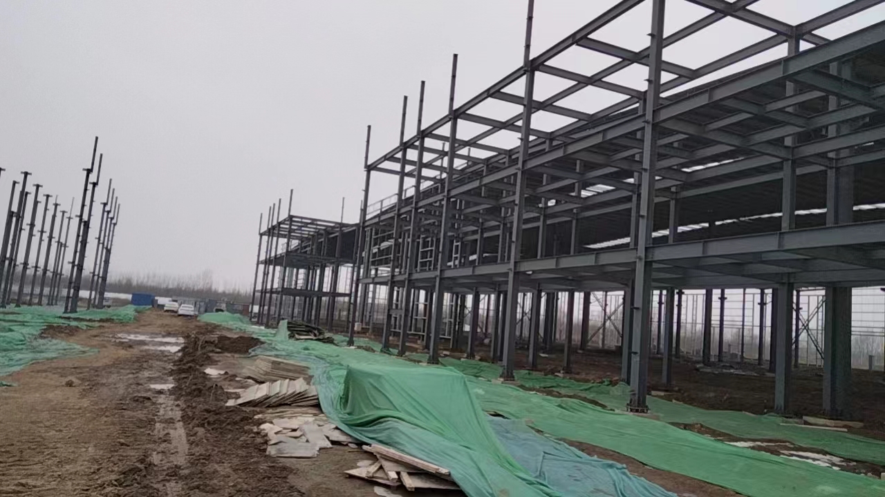 前辦公后車間鋼結構骨架 衡水鋼結構廠房 衡水鋼結構車間  鋼結構框架2.jpg